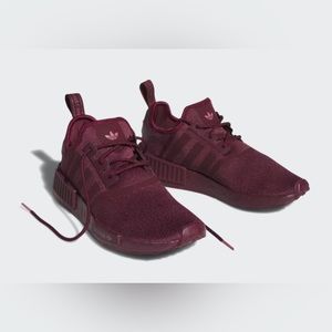 Adidas NMD R1 Sneakers / US Women’s 8.5